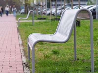 137843 hercoaten ontcoaten zinklaag straatmeubilair buitenbank