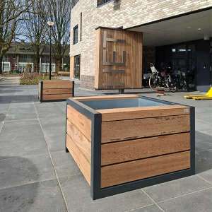 Projecten | Herinrichting schoolplein Het Dok, Eindhoven | image #1 | 139757 straatmeublair buitenbank plantenbak afvalbak