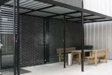 FalcoZan overkapping geplaatst bij DNW te Emmeloord