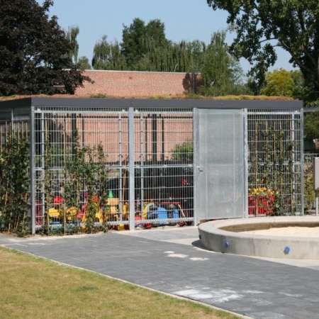 26725 overkapping speelgoedberging sedum dak brede school
