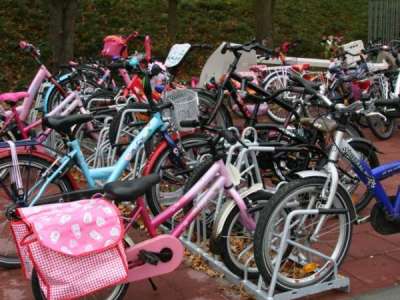 fietsparkeren fietsenrek Ideaal 2.0 Beatrix School Ouddorp
