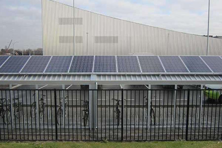 28239 overkapping fietsoverkapping fietsenstalling fietsparkeren fietsenrek zonnepanelen duurzaam 