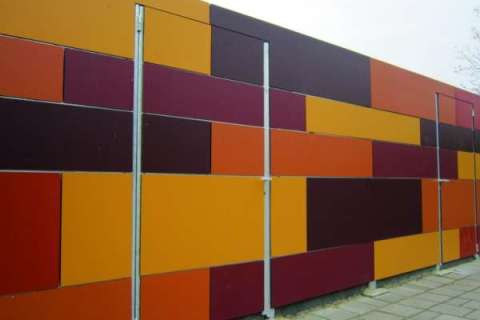 Kleurrijke en robuuste berging in 's Gravendeel