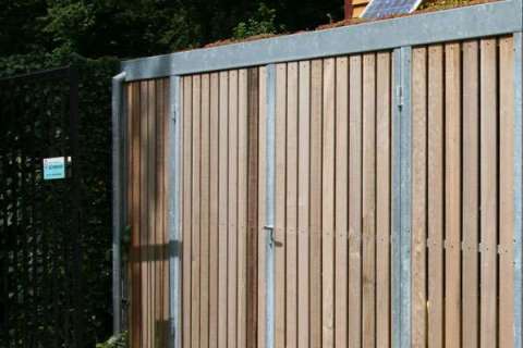 Berging met groendak voor Educatief Centrum