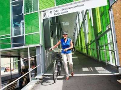 FalcoLevel uniek fietsparkeersysteem in Stockholm