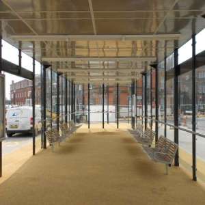 Projecten | Derby Midland Station ingericht met Falco fietsparkeren en bushokjes | image #1 | overkapping fietsoverkapping bushalte fietsparkeren fietsenrek straatmeubilair