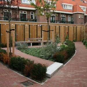 Parkbank op maat voor binnentuin
