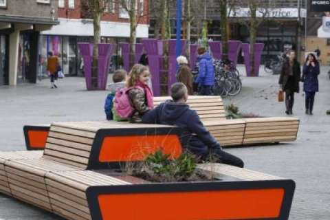 straatmeubilair zitelement buitenbank plantenbak zitbank FalcoLinea stadscentrum