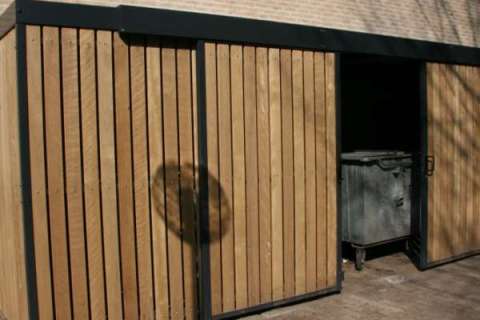 Bergingen met schuifdeuren voor zorgservice Warande