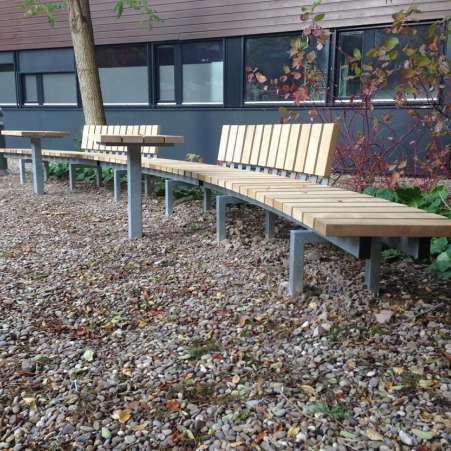 Straatmeubilair voor buitenruimte Hogeschool Leiden