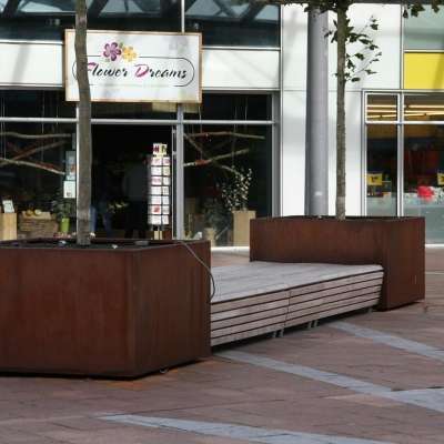 Tapis du Bois bankelementen voor winkelcentrum te Rotterdam