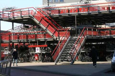 Fietsflat uitgebreid met etage-fietsenrekken FalcoLevel