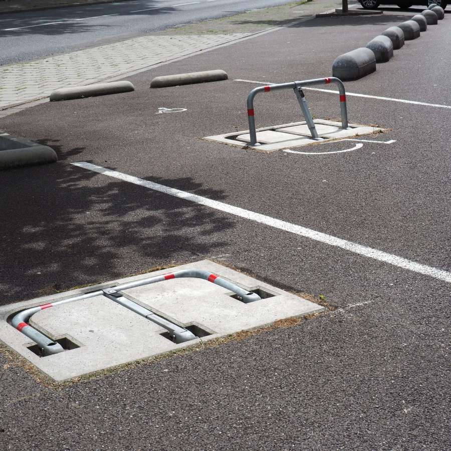 Parkeerbeugels voor de Zorgacademie
