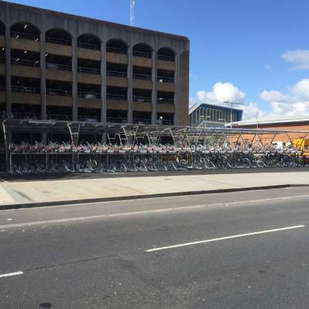 State of the art fietsparkeervoorziening bij Engels station