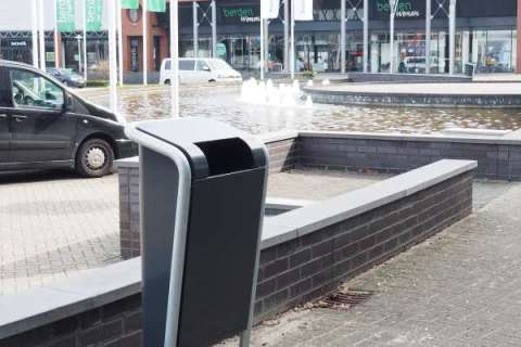 Winkelcentrum in Venlo schoon met FalcoJona afvalbakken
