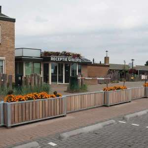 Projecten | Welkom bij Camping International, Renesse! | image #1 | 88049_plantenbakken_overkapping