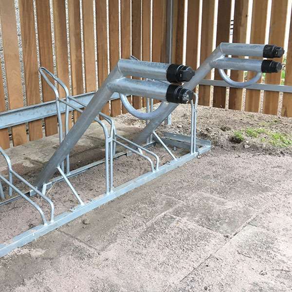 87378_fietsparkeren_overkapping_fietsenrek_oplaadpunt_FalcoTel_FalcoSound