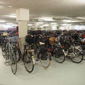 Inrichting fietsenkelder middelbare school