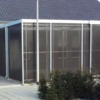 79506_fietsstalling_met_schuifdeur_bij_wijkgebouw