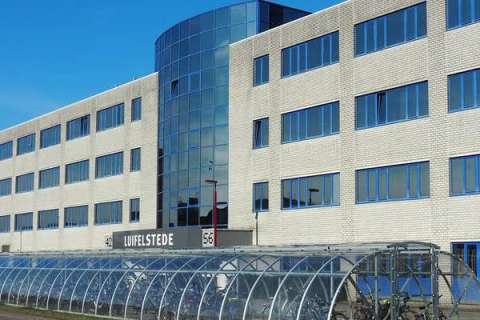 Kantoorgebouw wordt woonlocatie, Nieuwegein