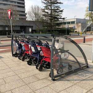 Projecten | Rolstoeloverkapping bij Antoni van Leeuwenhoek Ziekenhuis | image #1 | 78966 rolstoeloverkapping ziekenhuis overkapping stalling FalcoRoller
