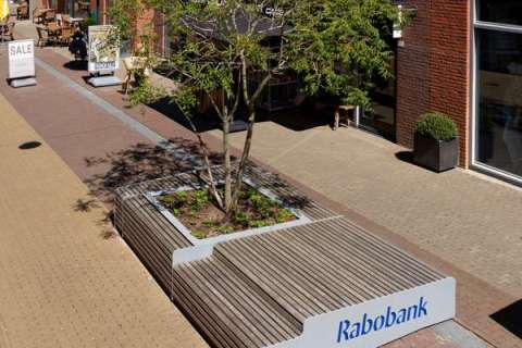 Op maat gemaakt multifunctioneel zitmeubilair in Barneveld