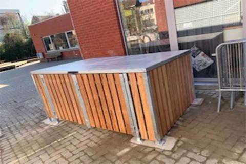 Overkapping berging schoolplein