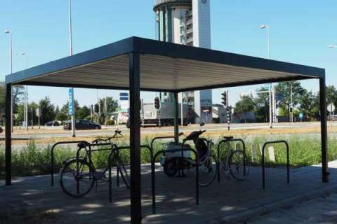 95823 fietsoverkapping fietsenstalling carpoolplaats fietsnietjes