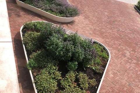 124111 124108 fietsparkeren fietsoverkapping fietsenrek straatmeubilair afvalbak plantenbak  buitenbank