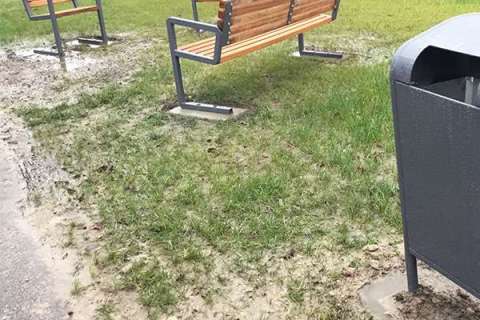 110140 straatmeubilair buitenbank stoel verkeersvoorziening paaltje