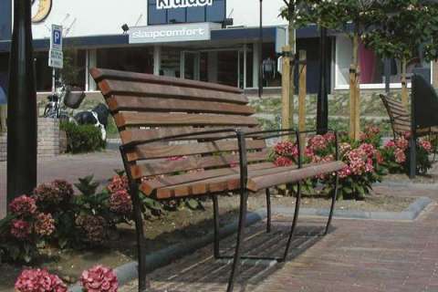straatmeubilair zitbank buitenbank Middelharnis