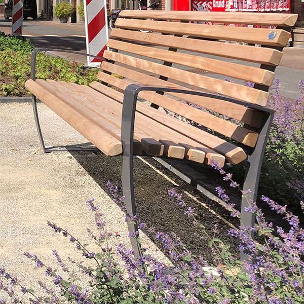 FalcoRelax straatmeubilair in winkelcentrum