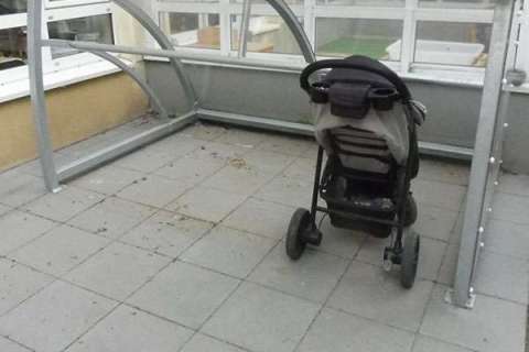 114243 overkapping kinderwagens