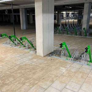 Projecten | Inrichting fietsenkelder met compacte fietsenrekken en oplaadpunten bij appartementencomplex | image #1 | 108148 124612 124613 fietsparkeren etagerekken fietsenrek oplaadpunt