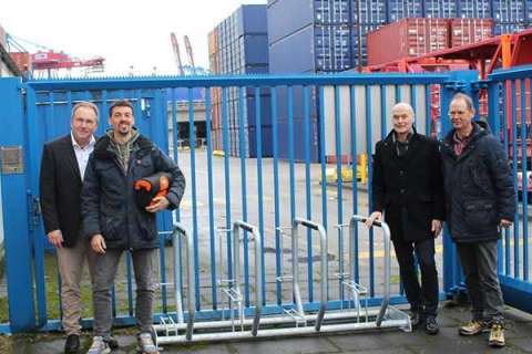Fietsen naar het werk – Duitse winnaar ontvangt Falco fietsenrek