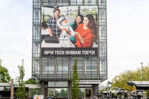 fietsparkeren_universiteit_fietsaanleunbeugel_fietsnietjes