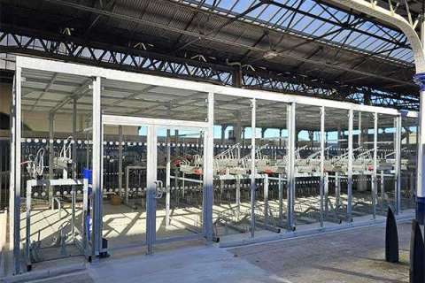 134143/ 134716 fietsparkeren cycle hub fietsoverkapping etagerekken