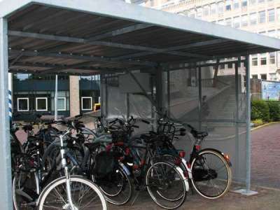 Fietsenstalling met e-bike oplaadpunt voor ANWB