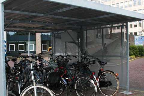 Fietsenstalling met e-bike oplaadpunt voor ANWB