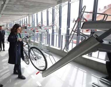 fietsenkelder fietsparkeren fietsenrek fietsaanleunbeugels 