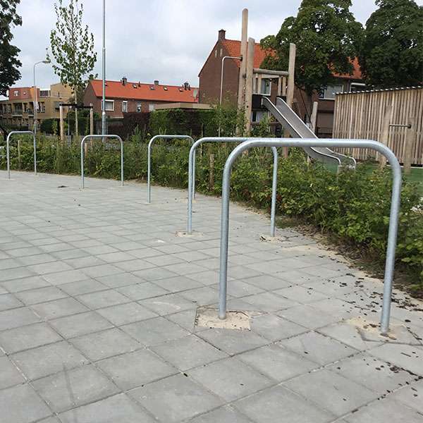 116605 fietsparkeren fietsaanleunbeugels fietsnietjes schoolplein