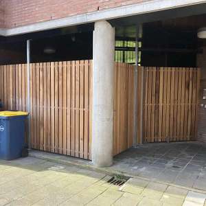 terreinafscheiding houten wanden