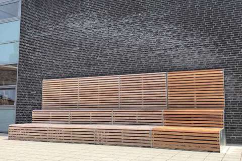 113428 straatmeubilair buitenbank tribunebank plantenbak