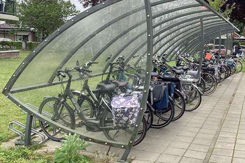 127122 fietsparkeren fietsoverkapping fietsenrek uitbreiding