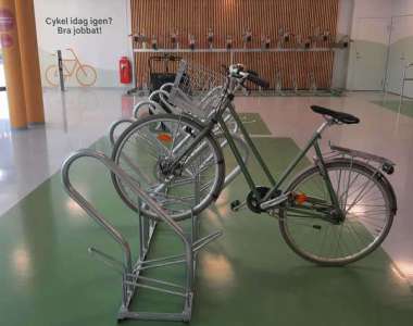 fietsenkelder fietsparkeren fietsenrek fietsaanleunbeugels 