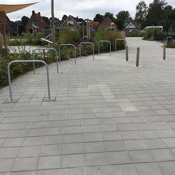 116605 fietsparkeren fietsaanleunbeugels fietsnietjes schoolplein