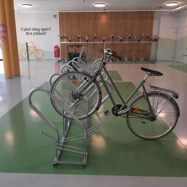 fietsenkelder fietsparkeren fietsenrek fietsaanleunbeugels 