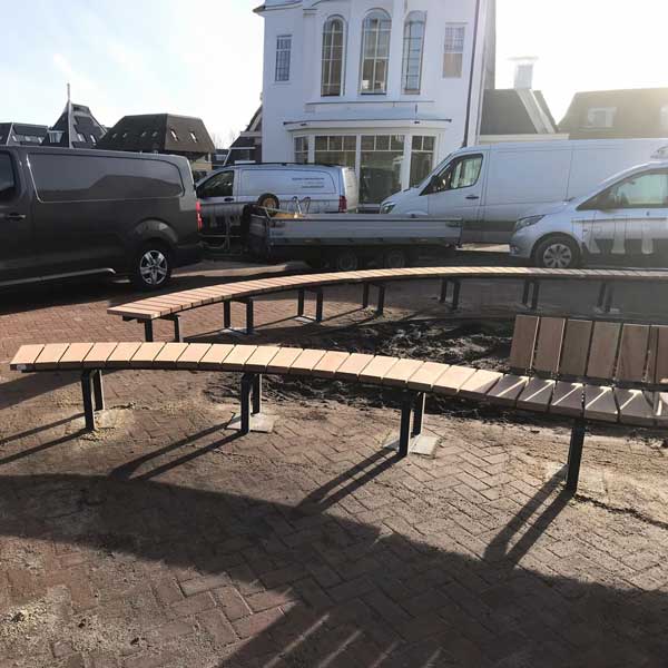 Week 6: Sierlijke FalcoSinus banken in nieuwbouwwijk Weespersluis