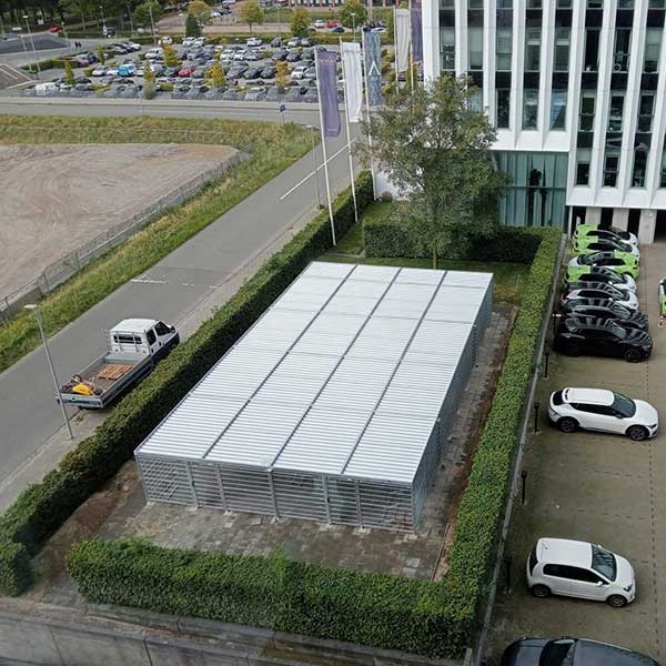 Week 40: Aksos kiest voor FalcoLok-500 Fietsoverkapping met Traliehekwerk