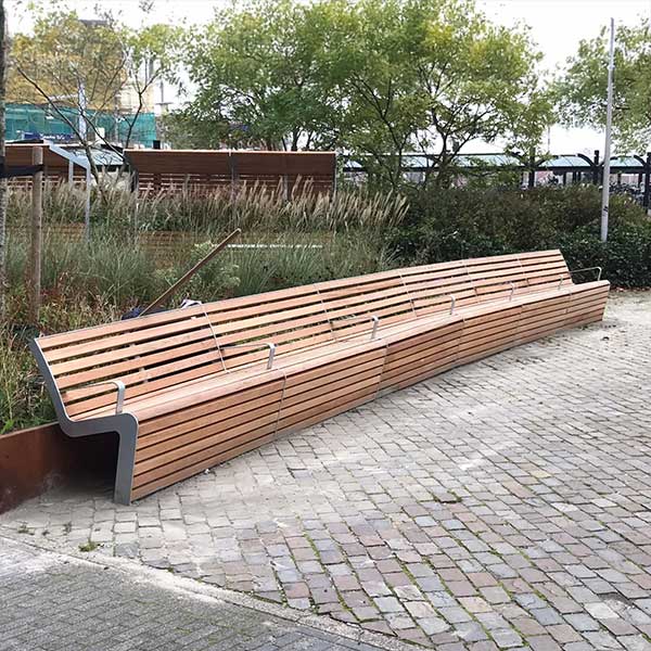 Week 47: Stijlvolle, op maat gemaakte buitenbanken in Pijnacker